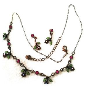 Jeweled flowers 16" necklace and matching earrings