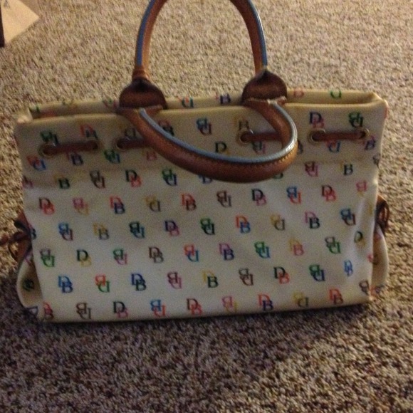 Dooney and Bourke purse - Picture 2 of 4