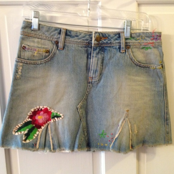 ✨REDUCED✨ Free People skirt with embellishments!!