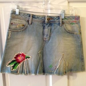 ✨REDUCED✨ Free People skirt with embellishments!!