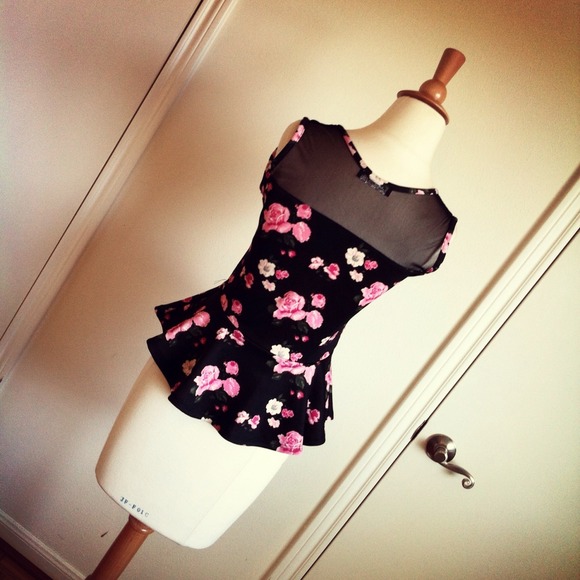 ** SOLD ** Black Pink & White Floral Peplum Top - Picture 3 of 4