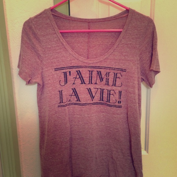 ❌SOLD in bundle "I love life" Tee