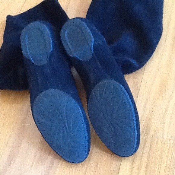 SOLD - Picture 3 of 4