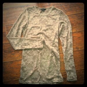 Lace long sleeve top 🌟