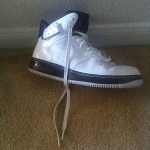 💥SOLD💥Jordans