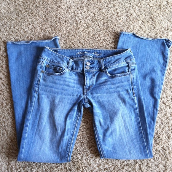 Size 6 American Eagle "Artist" jeans