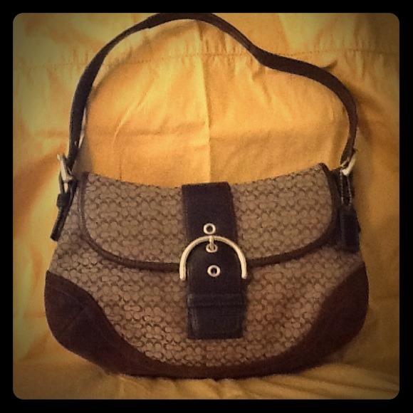 Coach signature handbag authentic