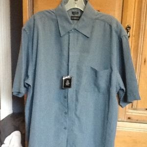 Mens Button up short sleeve shirt.