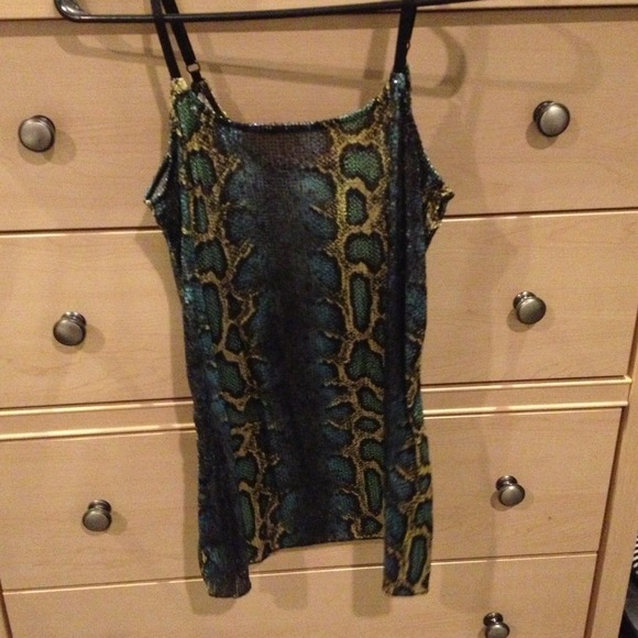 ❤REDUCED❤ Club Top