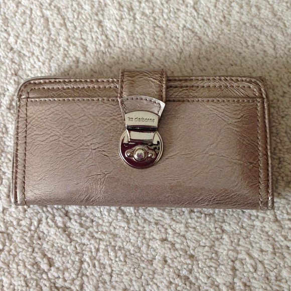 SOLD-Liz Claiborne metallic clutch/wallet