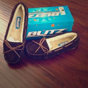 Blitz Chocolate brown moccasins.