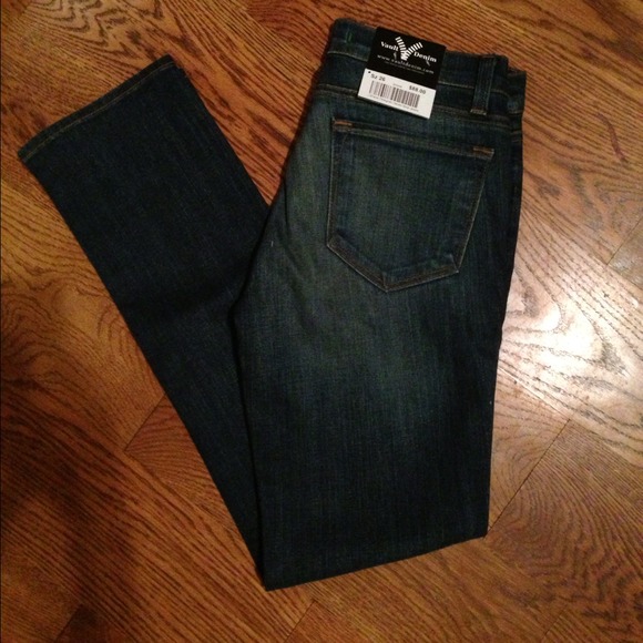 NWT - Jbrand - Size 26 - Ankle length - Skinny