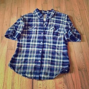 American Eagle button shirt