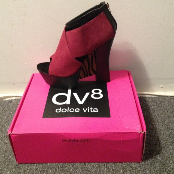 New never been worn DV8 shoes.