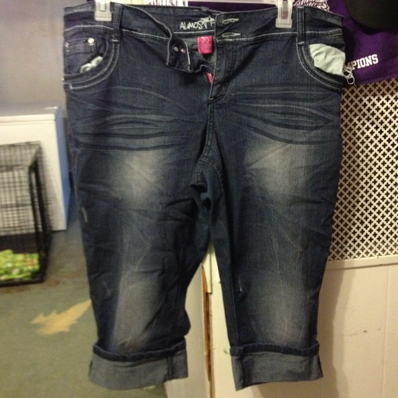 DENIM CAPRIS!