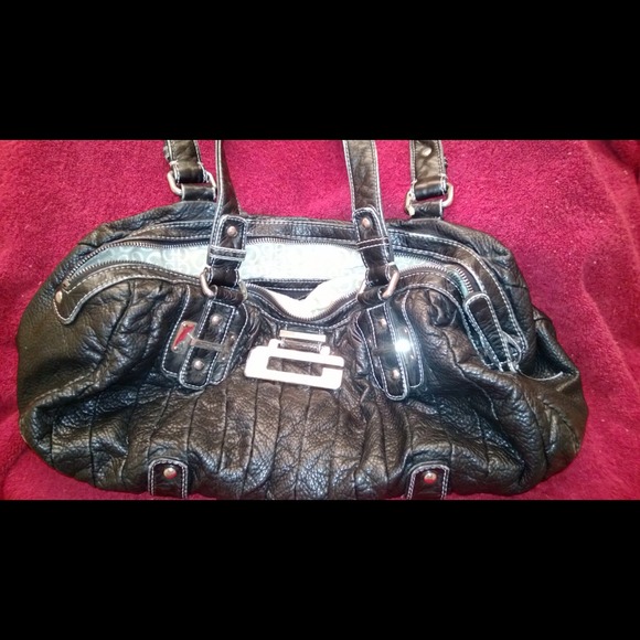 Black leather guess bag (recently reduced to sell)