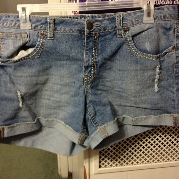 DENIM SHORTS! * Plus Size *