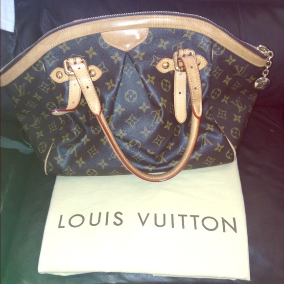 RESERVED!! Tivoli Style Handbag