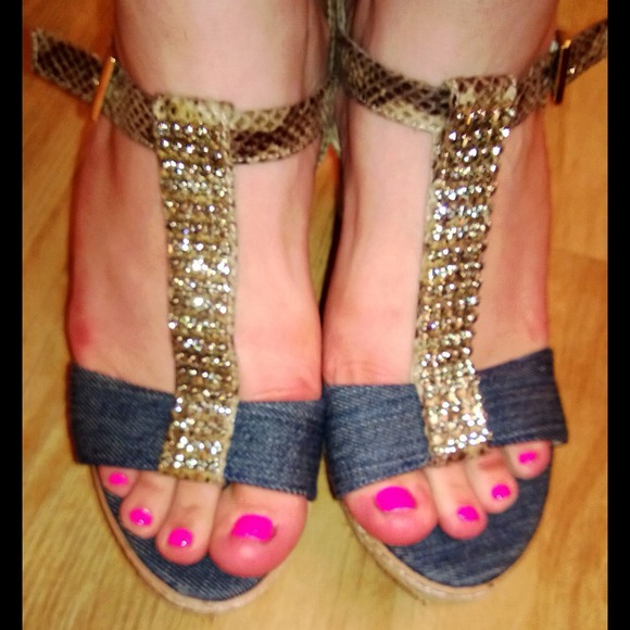 Rhinestone Steve Madden wedges(reduced)