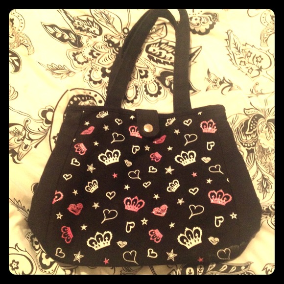 Cute black purse <3 super girly <3 - Picture 1 of 3