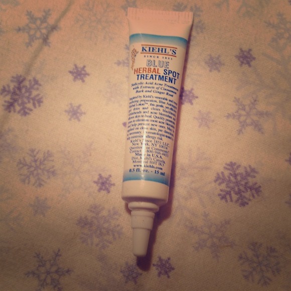 Sold ----- (Kiehls blue herbal spot treatment)