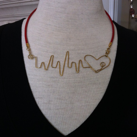 Original, Unique Leather Heartbeat Necklace - Picture 4 of 4