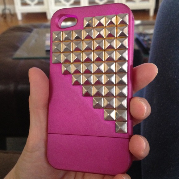 Studded pink iPhone 4/4s phone cover