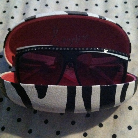 Snooki by Nicole Polizzi Sunglasses