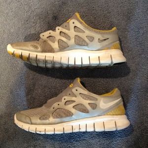 Nike free runs