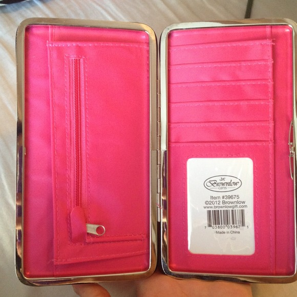 ❌SOLD❌ Pink Patterned Wallet - Picture 2 of 2