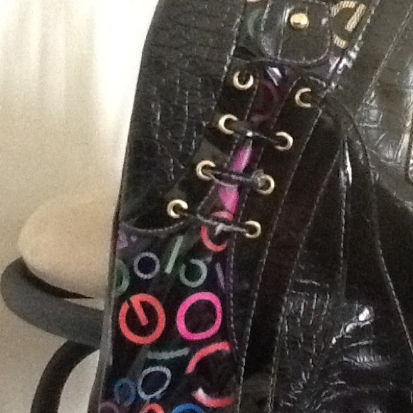 Coogi handbag ! - Picture 3 of 3