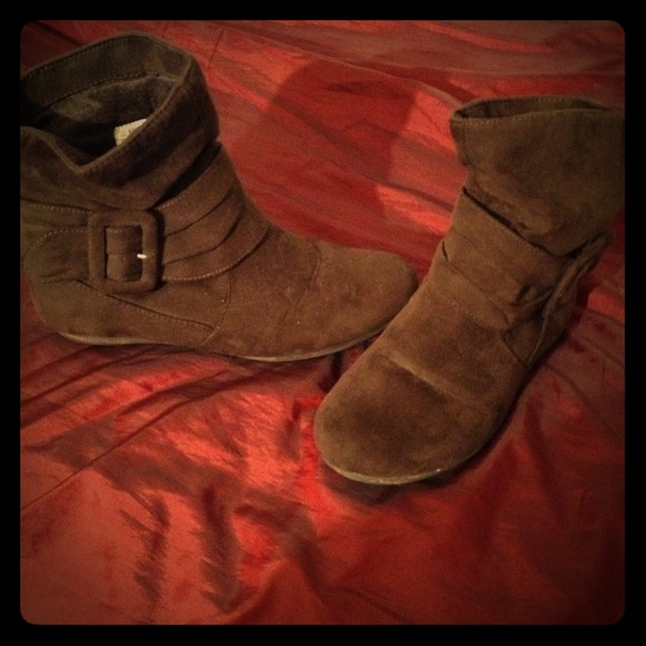 Boots!