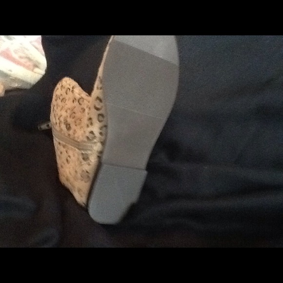Children's cheetah boot - Picture 2 of 3