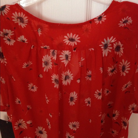 ⛔Sold in Bundle! Zara Floral Printed Blouse - Picture 4 of 4