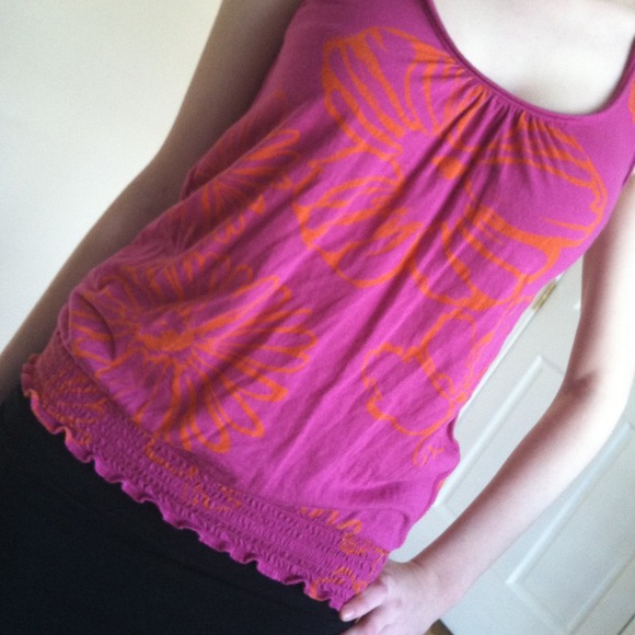 Bundle: Floral shirt and black skirt - Picture 2 of 3