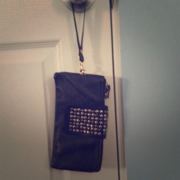 Cute clutch