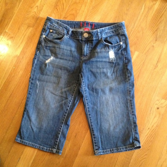 Elle distressed long shorts. Size 10.
