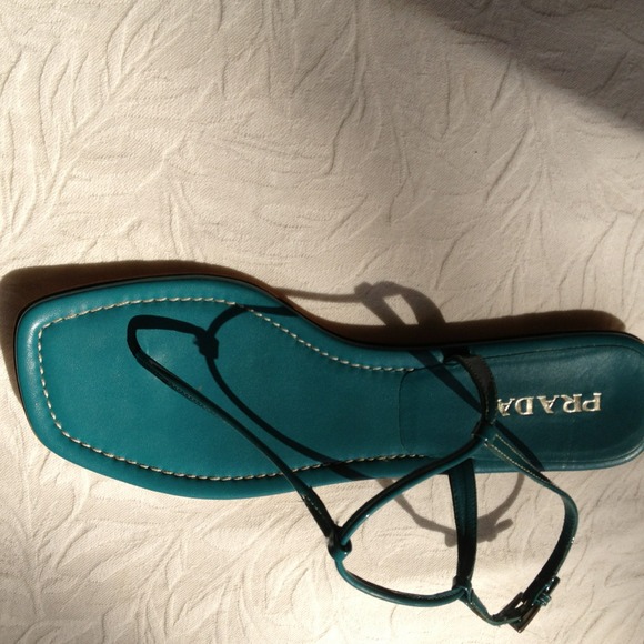 Sold😊 prada sandals authentic - Picture 4 of 4