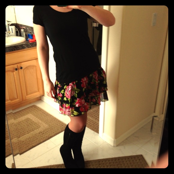 SOLD Cute little floral skirt