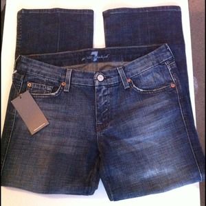 SOLD 7 For All Mankind Capri size 30