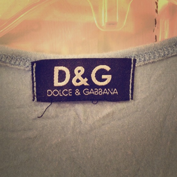 ✨REDUCED✨ Dolce & Gabbana sleeveless tank!