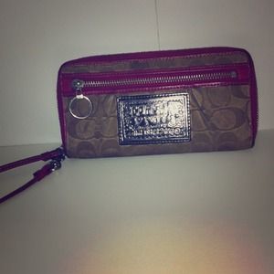 Coach Wallet/Wristlet!