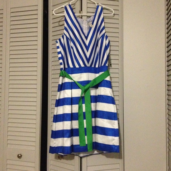 New Price! Super cute Blue/White Dress for summer.
