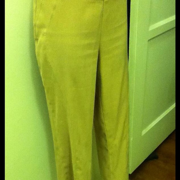 🎉🎉SOLD🎉🎉Mustard  color velvety dressy pent