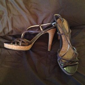 TRIBECA by Kenneth Cole!