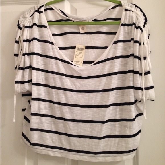 Striped crop top- Arden B