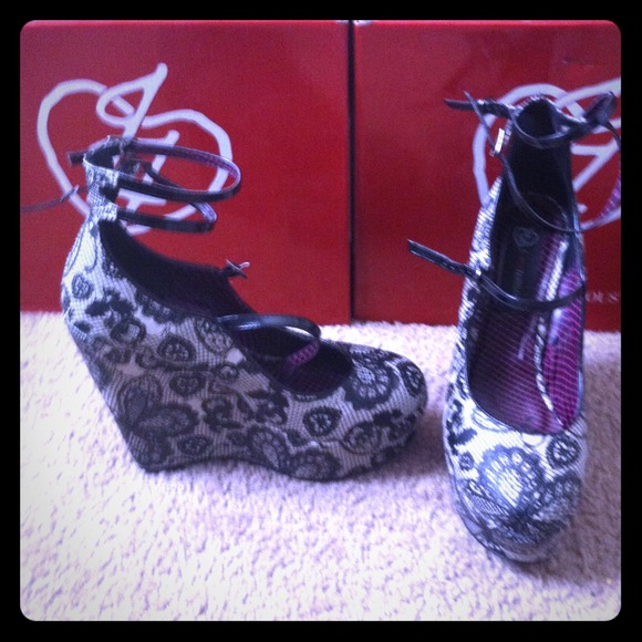 🚫Reserved🚫Iron Fist "Lovelace Wedge" for JustFab