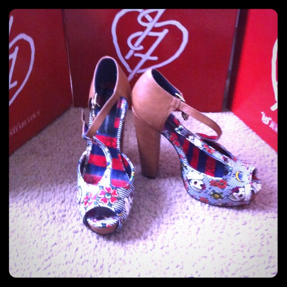 Iron Fist "Filthy Landlubber" T-Bar