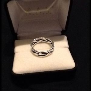 Traded----James Avery ring