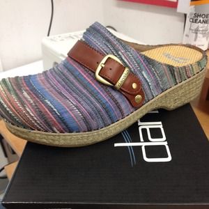 Dansko jute mule weave
